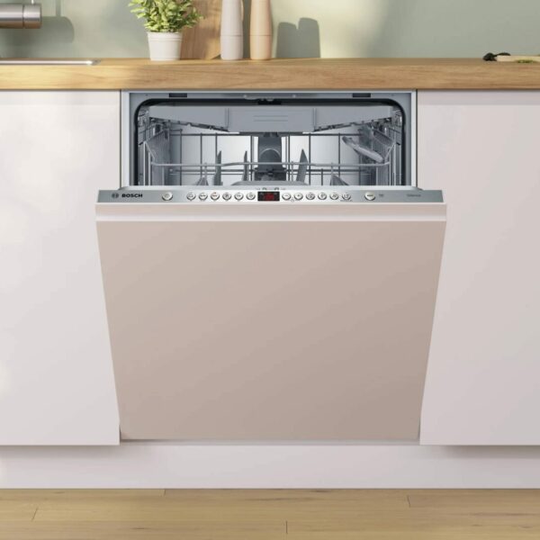 Integrated Dishwasher with cutlery tray