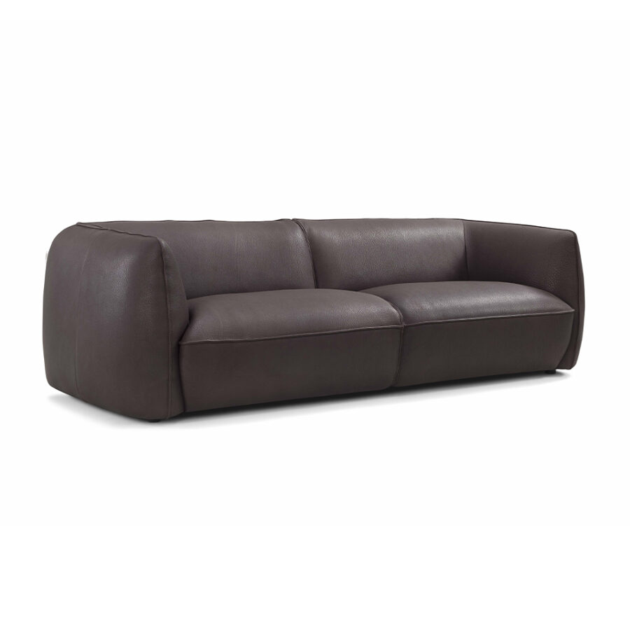 Dolly sofa by Incanto, an elegant Italian-designed sofa with soft volumes, ergonomic support, and high-quality foam padding for ultimate comfort.