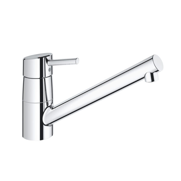 Grohe 32659001 Concetto Single-Lever Kitchen Mixer Tap in chrome finish with low spout design and 140-degree swivel range.