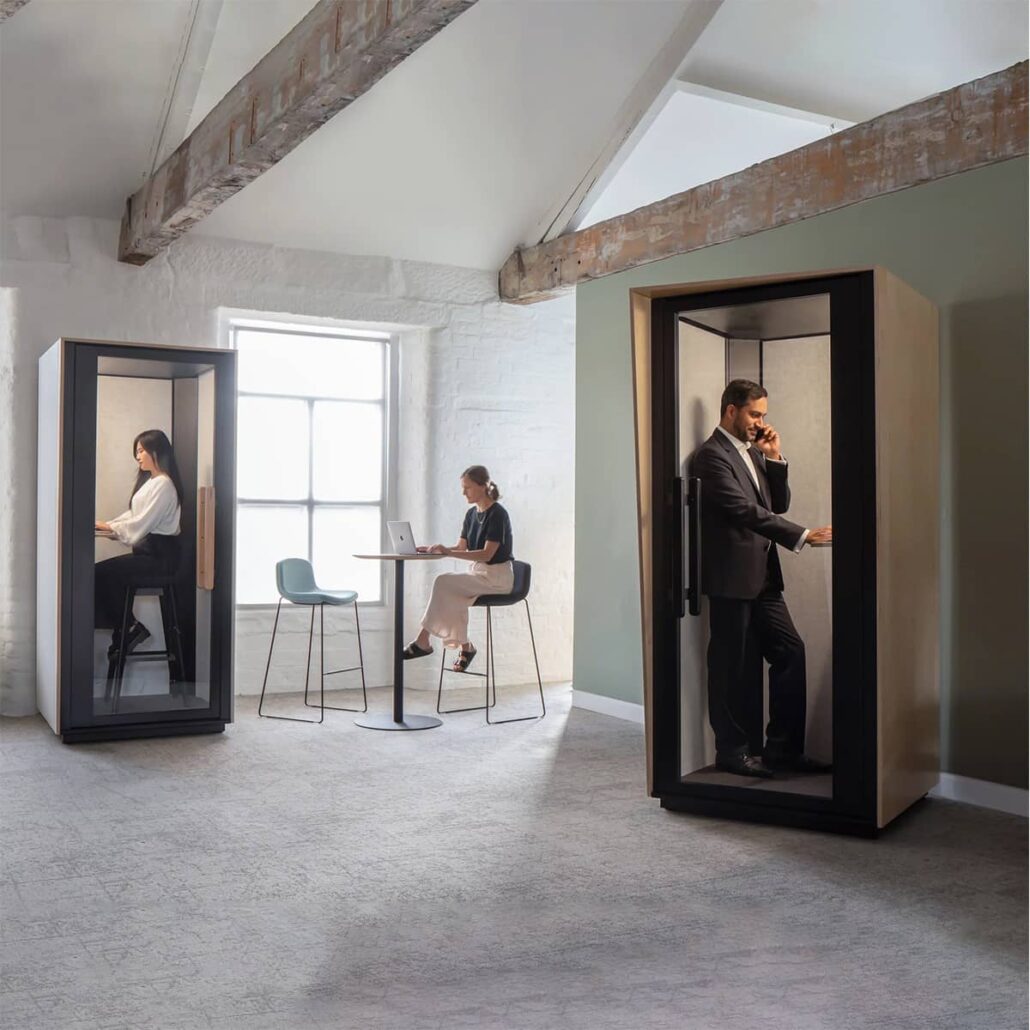 Steelcase Be my guest®: Acoustic Office Phone Booth